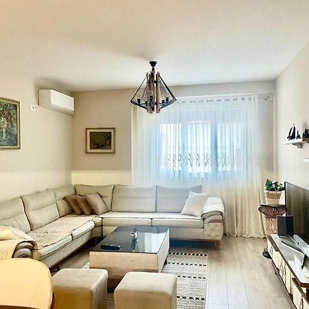Adra'S Apartment Shkodër Екстериор снимка