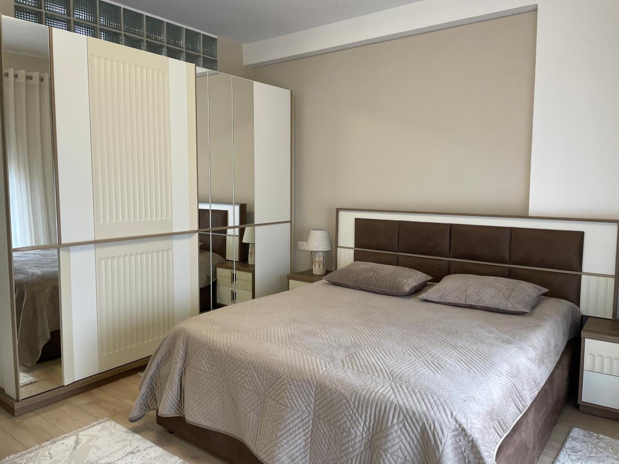 Adra'S Apartment Shkodër Екстериор снимка